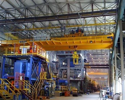 Cần cẩu trên không Mill Mill