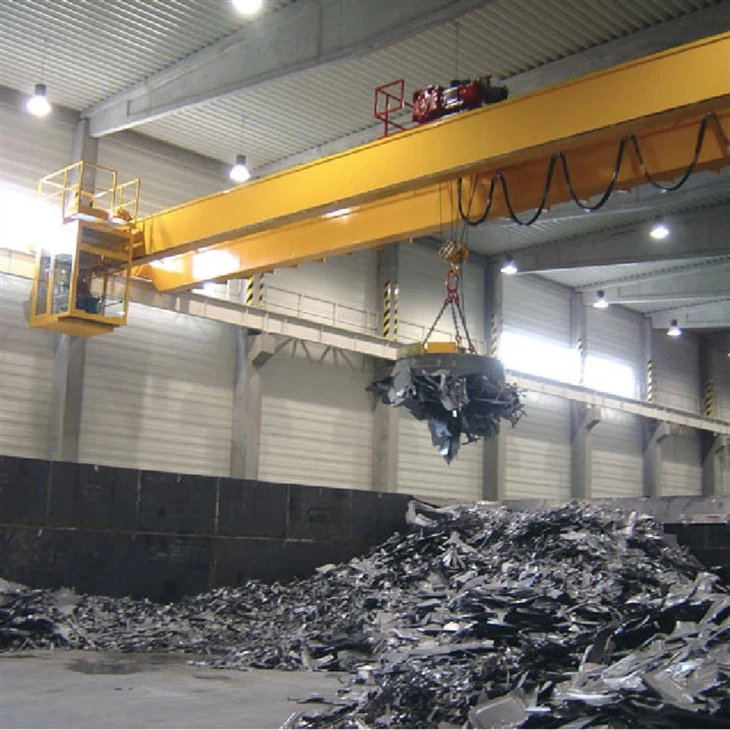 Magnet Crane Junkyard